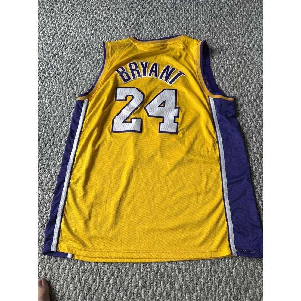 Kobe Bryant Lakers Jersey- 2008-09 Authentic -Mitchell & Ness Size‎ XXL Rare